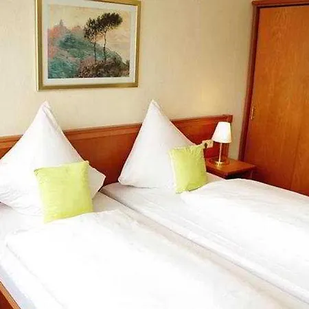 ホテル メルキュール カイザーホフ シティ センター フランクフルト