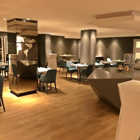 凯瑟霍夫城中心美居酒店 酒店