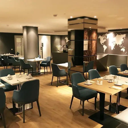 凯瑟霍夫城中心美居酒店 4*